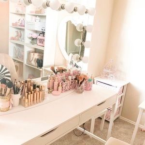 Meet your Posher, Courtney